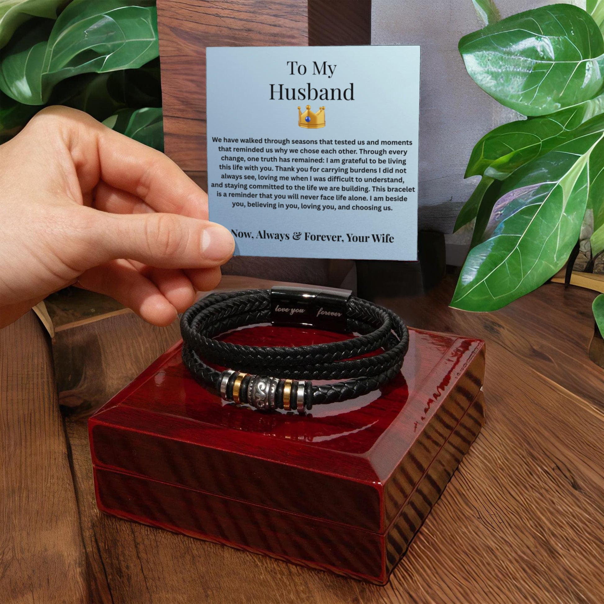 Husband bracelet in luxury mahogany LED gift box